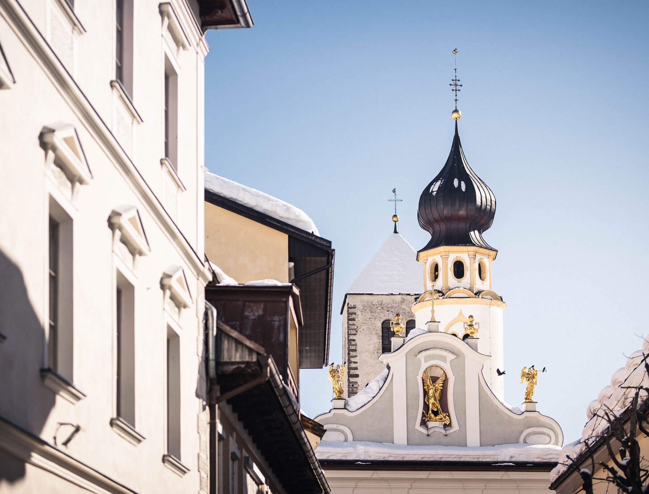 The church in San Candido from the outside - Zin Park Residence